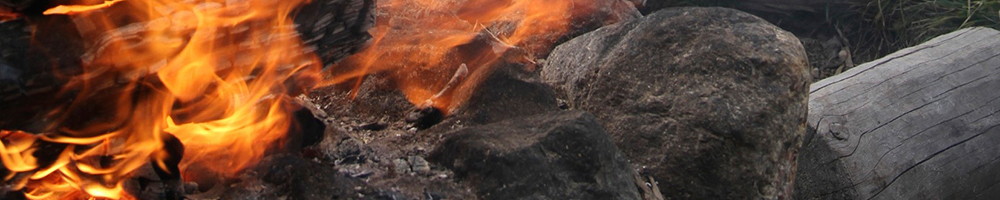 Campfire in the Lätäseno wilderness