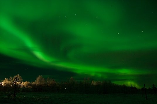 Aurora over the husky farm at Hetta