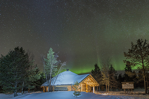 The northern lights viewing cabin / kota