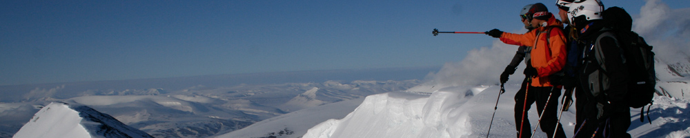 Ski-mountaineering in the snowy fells near Hetta